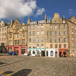 West Bow Apartment Edinburgh