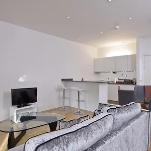 Destiny Scotland - St Andrew Square Apartment Edinburgh