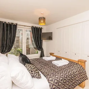 Holistic - Albion Gardens Apartment Edinburgh